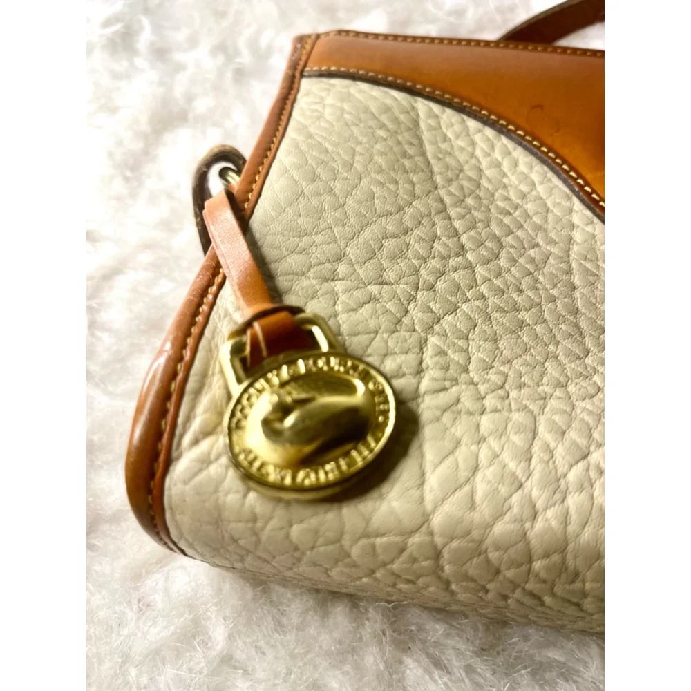 Vintage Dooney & Bourke All Weather Leather Taupe Collection Crossbody Bag - Picture 5 of 8